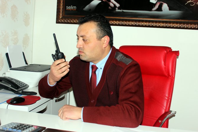 Çöpü gören "taksi" çağırıyor