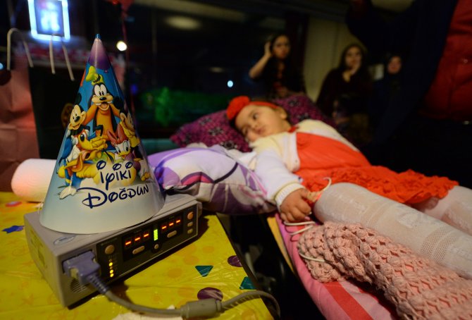 Tay-Sachs hastası çocuğun "hüzünlendiren" doğum günü