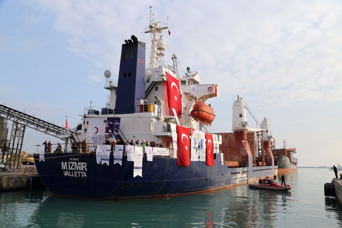 Şefkat gemisi Yemen'e uğurlandı