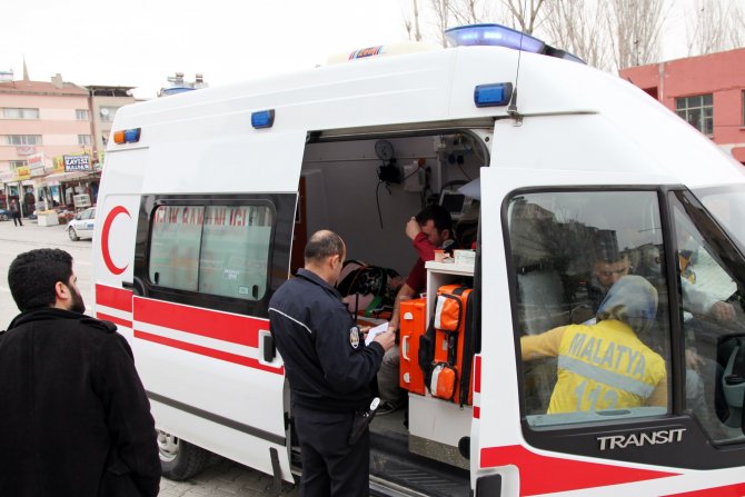 Malatya'da trafik kazası: 4 yaralı
