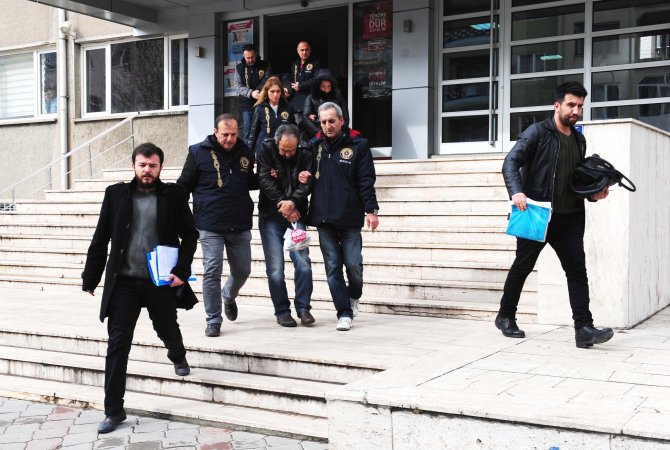 Uşak'ta sahte altın dolandırıcılığı