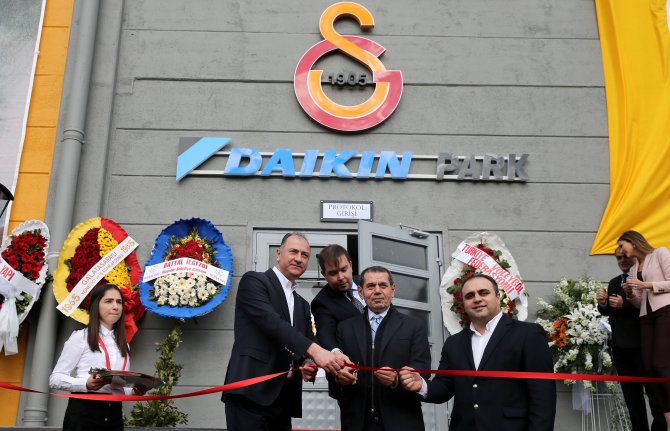 Galatasaray Voleybol Şubesi yeni evine kavuştu