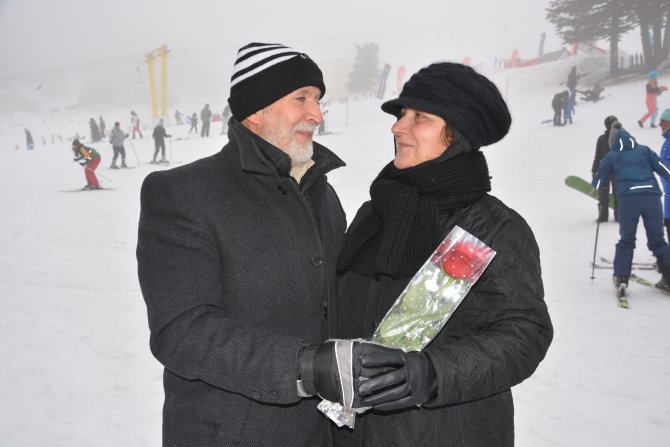Uludağ'da Sevgililer Günü yoğunluğu