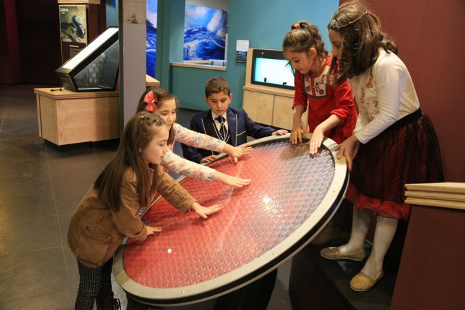 "Dinamik Dünya Galerisi" Kocaeli'de açılıyor