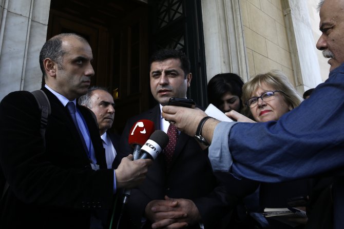 HDP Eş Genel Başkanı Demirtaş Atina'da