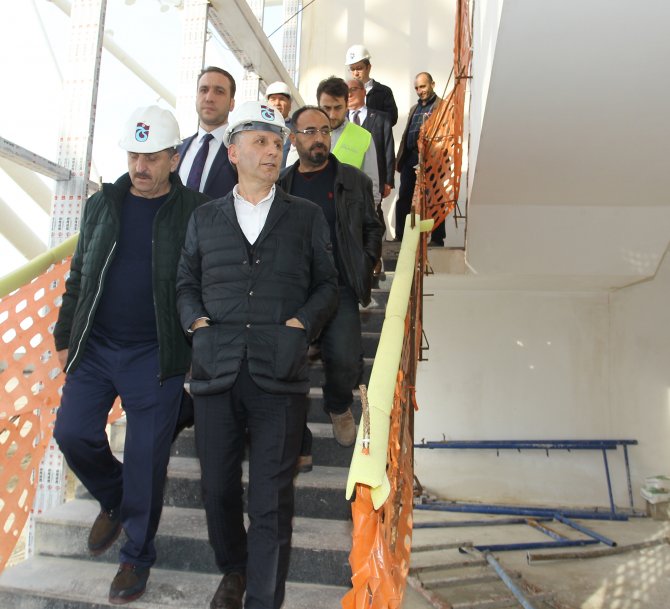 Trabzonspor yönetiminden Akyazı Stadı'nda inceleme