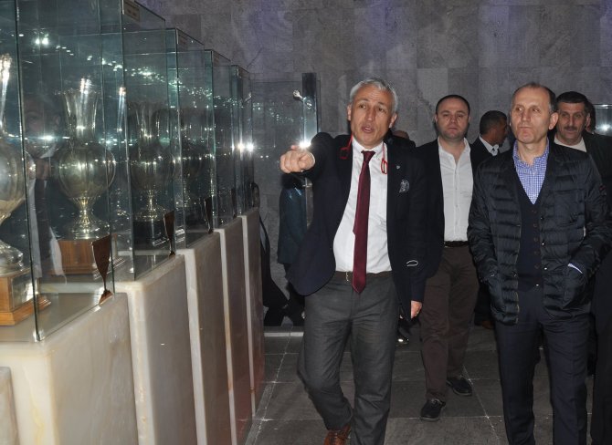 Trabzonspor yönetiminden Şamil Ekinci Müzesi'ne ziyaret