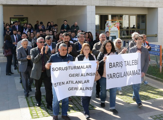 Akademisyenlerin bildirisiyle ilgili soruşturma