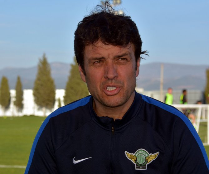 Akhisar Belediyespor Teknik Direktörü Arslan: