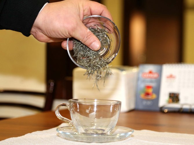 "Beyaz çay yerine ot satın almayın"