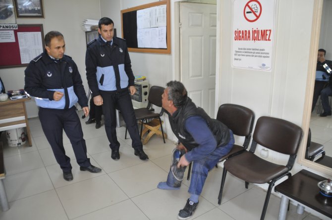 Engelli taklidiyle dilencilik iddiası