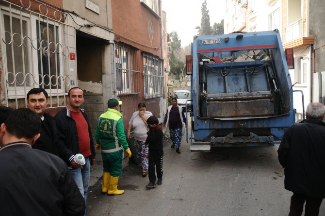 Beyoğlu'nda çöp ev