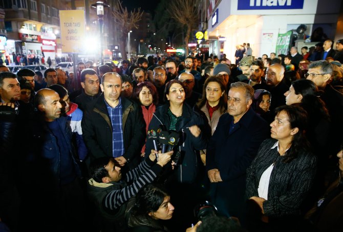 Diyarbakır'da izinsiz gösteri