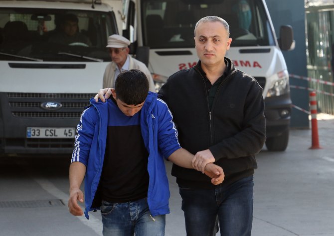 Mersin'deki izinsiz gösteriler