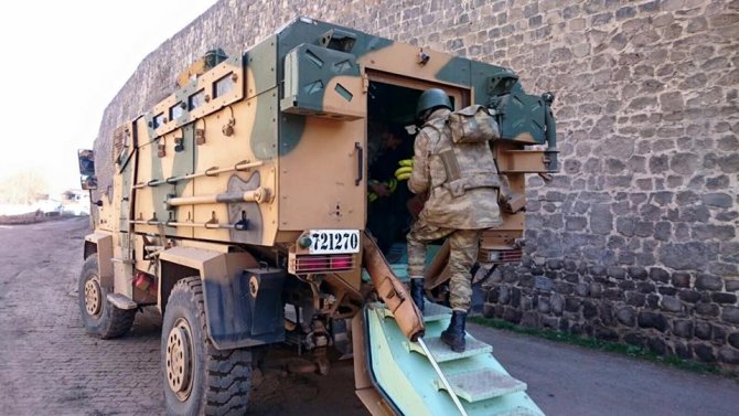 Şanlıurfa'dan Sur'daki güvenlik güçlerine destek