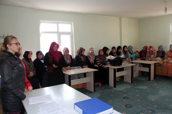 Suşehri’nde "Örtü altı sebze yetiştiricliği" kursu açıldı