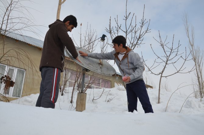 Çanak antenlere "vazelinli" koruma