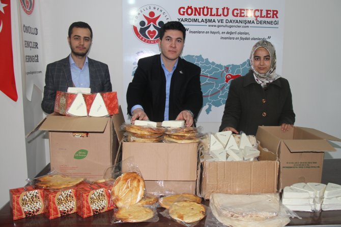 Erzincanlı gençlerden güvenlik güçlerine destek