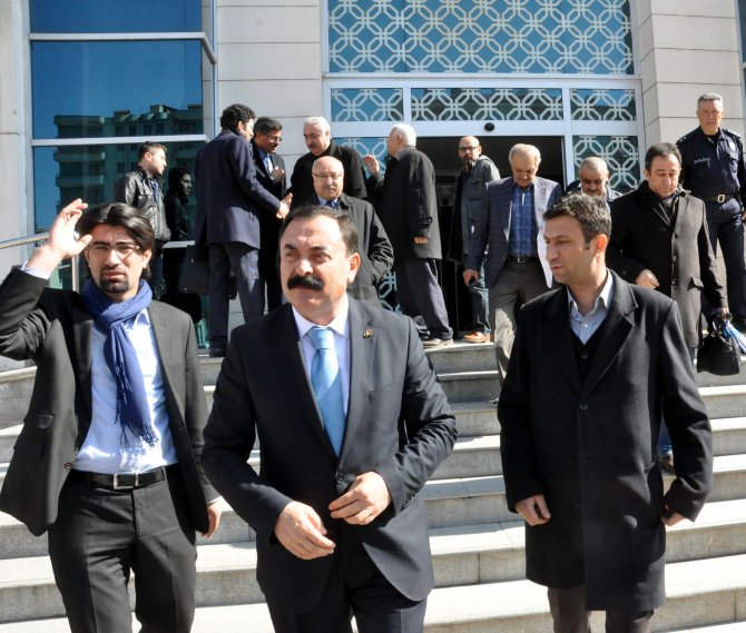 CHP il başkanına pankart cezası