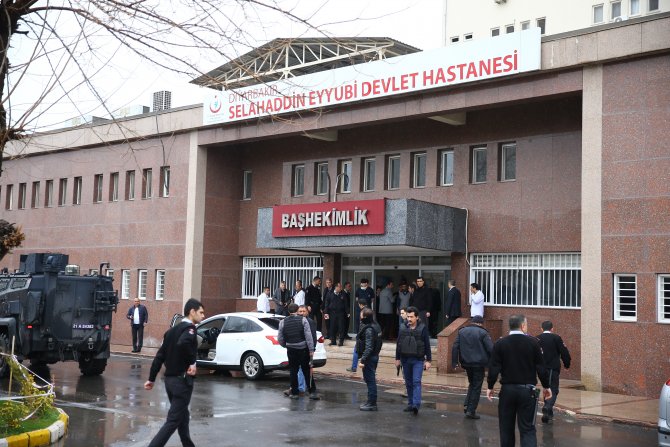 Diyarbakır'da silahlı saldırı