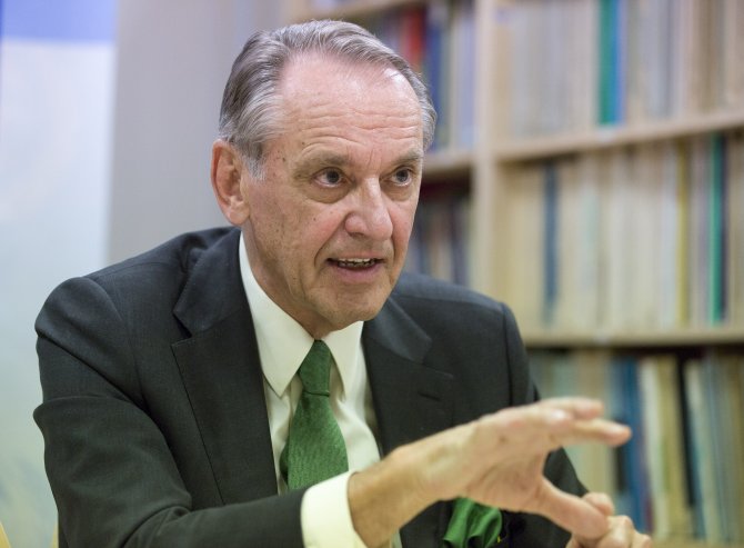 "Umarız şiddet azalır, sığınmacı akını yavaşlar"