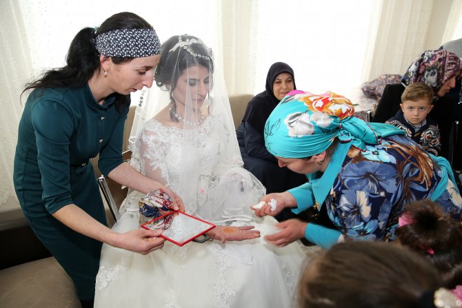 Ahıska Türkleri Erzincan'da ilk düğünlerini yaptı