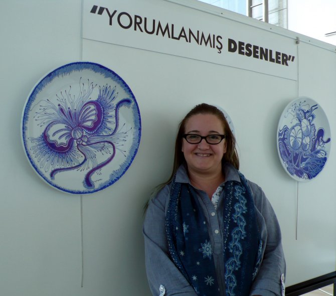 Doğaya hayranlığını, bitkilerin portrelerinde yansıtıyor