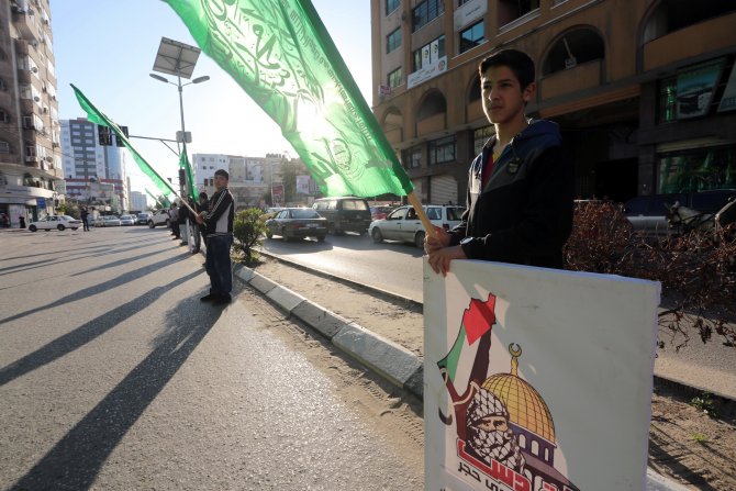 Gazzeli çocuklardan el ele eylemi