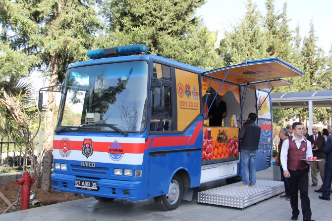 Mahkum taşıyan araç "vitamin deposu" oldu