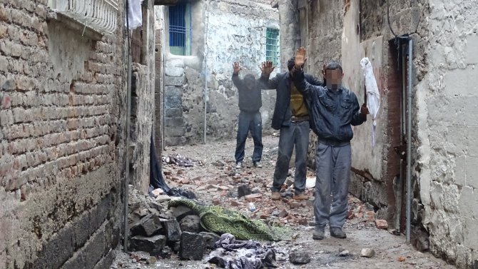 Güvenlik güçlerinden teröristlere insanlık dersi