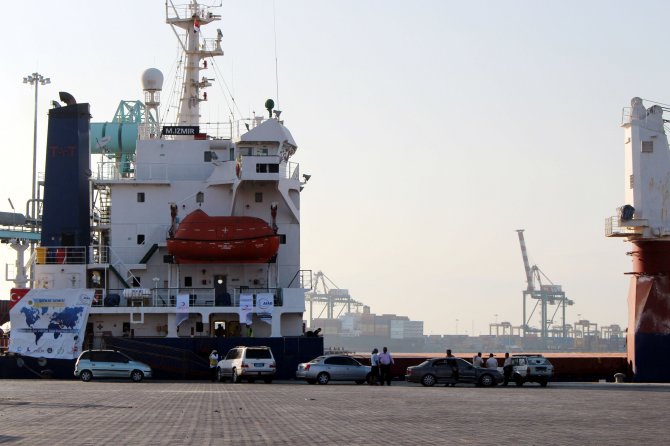 Yemen'e yardım götüren "Şefkat Gemisi" Aden'e ulaştı