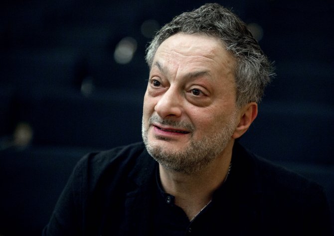 Berlin Edebiyat Ödüllü yazar Zaimoğlu :