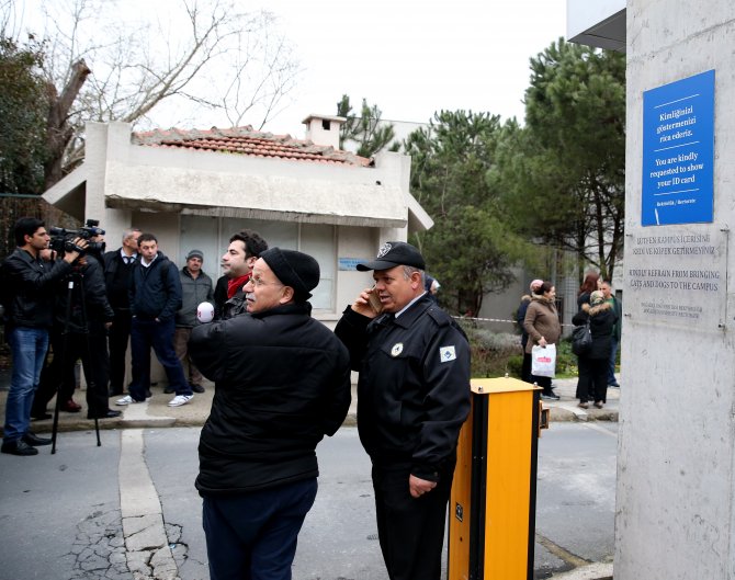 BÜ yerleşkesinde şüpheli araç bulundu