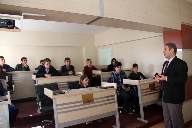 Suşehri ilçesinde öğrenci meclisi toplantısı yapıldı