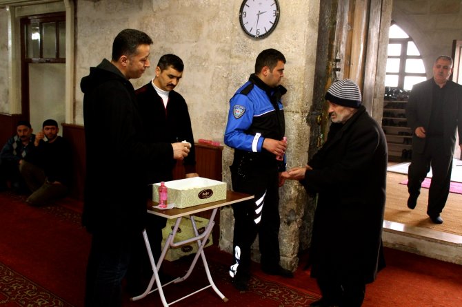 Şehit polis memuru için mevlit