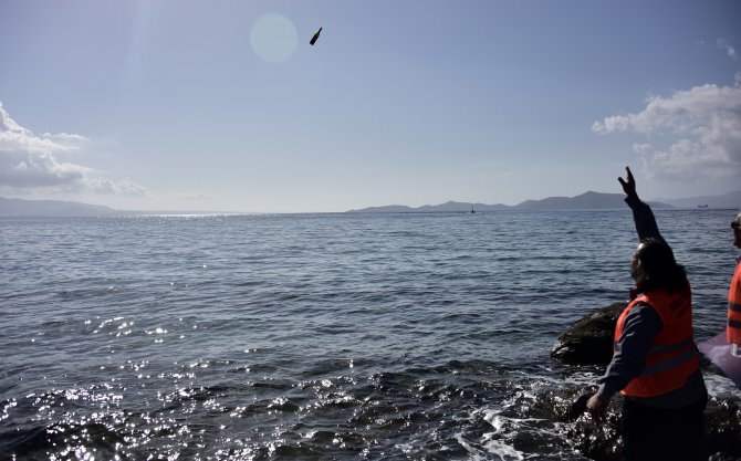 Göçmenler için "güvenli geçiş yolu" talebi