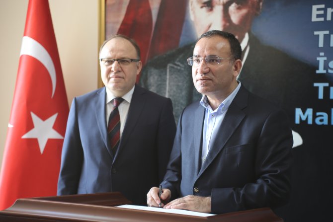 Adalet Bakanı Bozdağ: