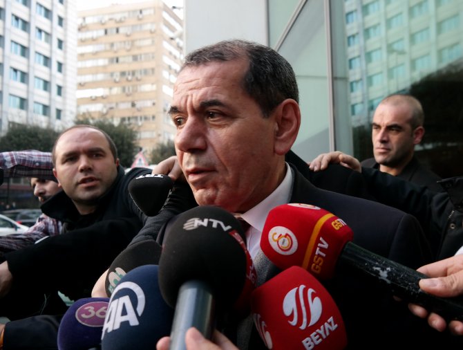 "Mustafa Denizli istifa etmedi"