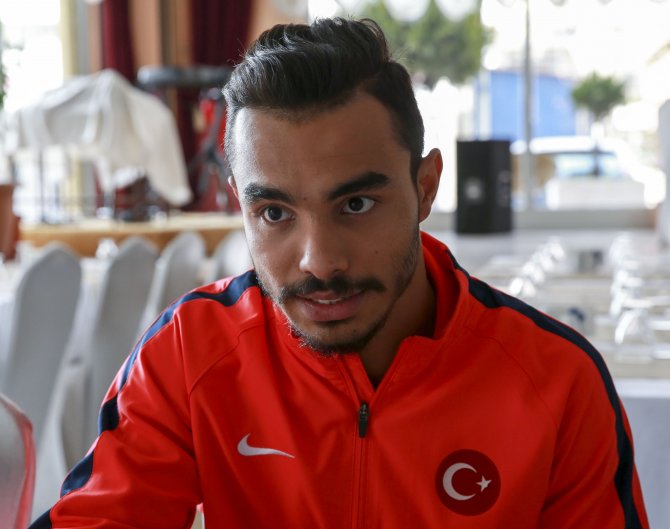 "Rakiplerime değil işime bakıyorum"