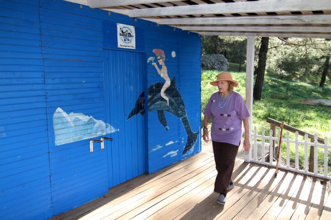 "Kaptan June" ömrünü caretta carettalara adadı