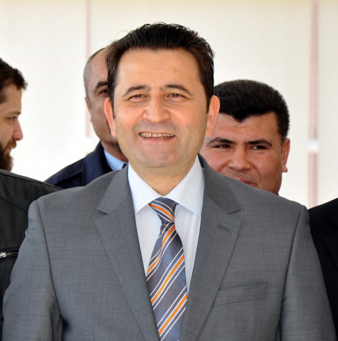 Kırıkkale Emniyet Müdürü Onar, personeline altın hediye etti