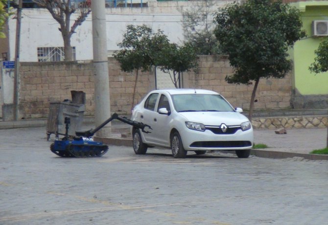 Kızıltepe’de şüpheli otomobil paniği