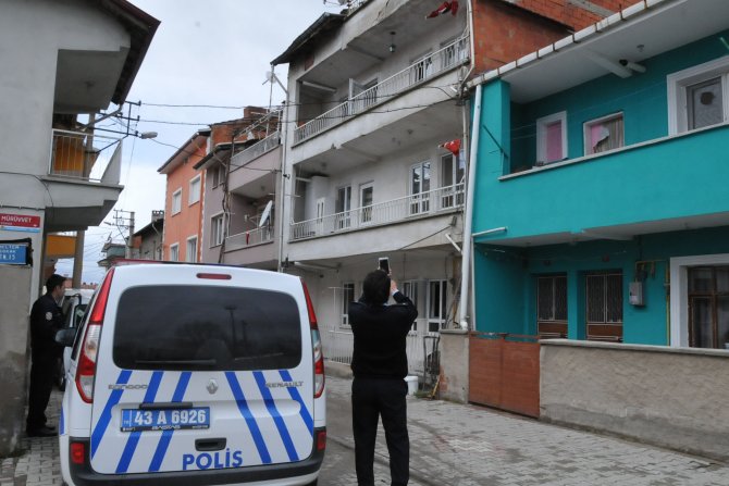 Yangın çıkan evde dumandan etkilenen 2 çocuk öldü