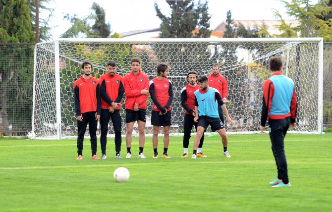 Denizlispor Teknik Direktörü Palaz: