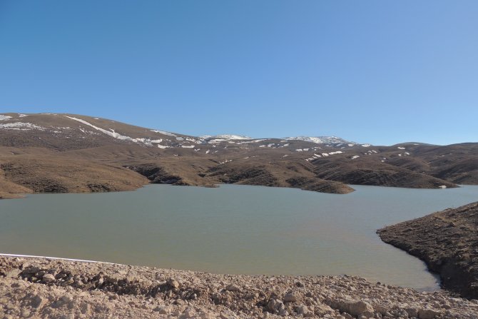 Karaşar Göleti'nde su tutulmaya başlandı