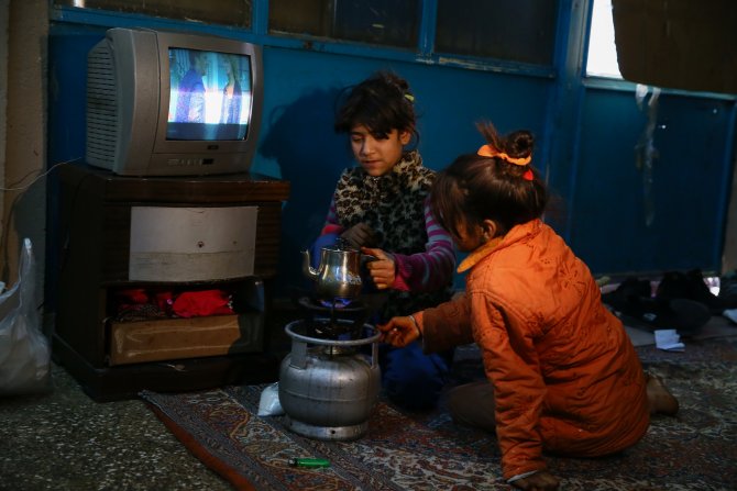 Suriyeli yetim kardeşlere hayırseverlerden yardım eli