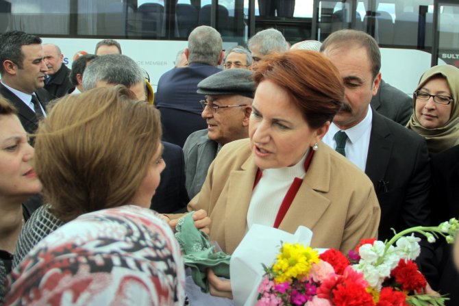 Eski MHP Milletvekili Akşener Elazığ'da