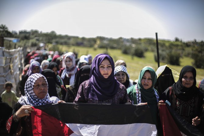 Filistin'de "Dünya Kadınlar Günü" yürüyüşü