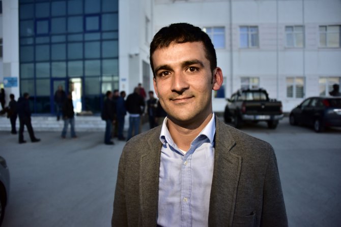 Şarkıcı Özlem Tekin muhtar azası oldu