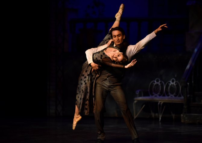 "Çalıkuşu" bir kez daha "perde" dedi